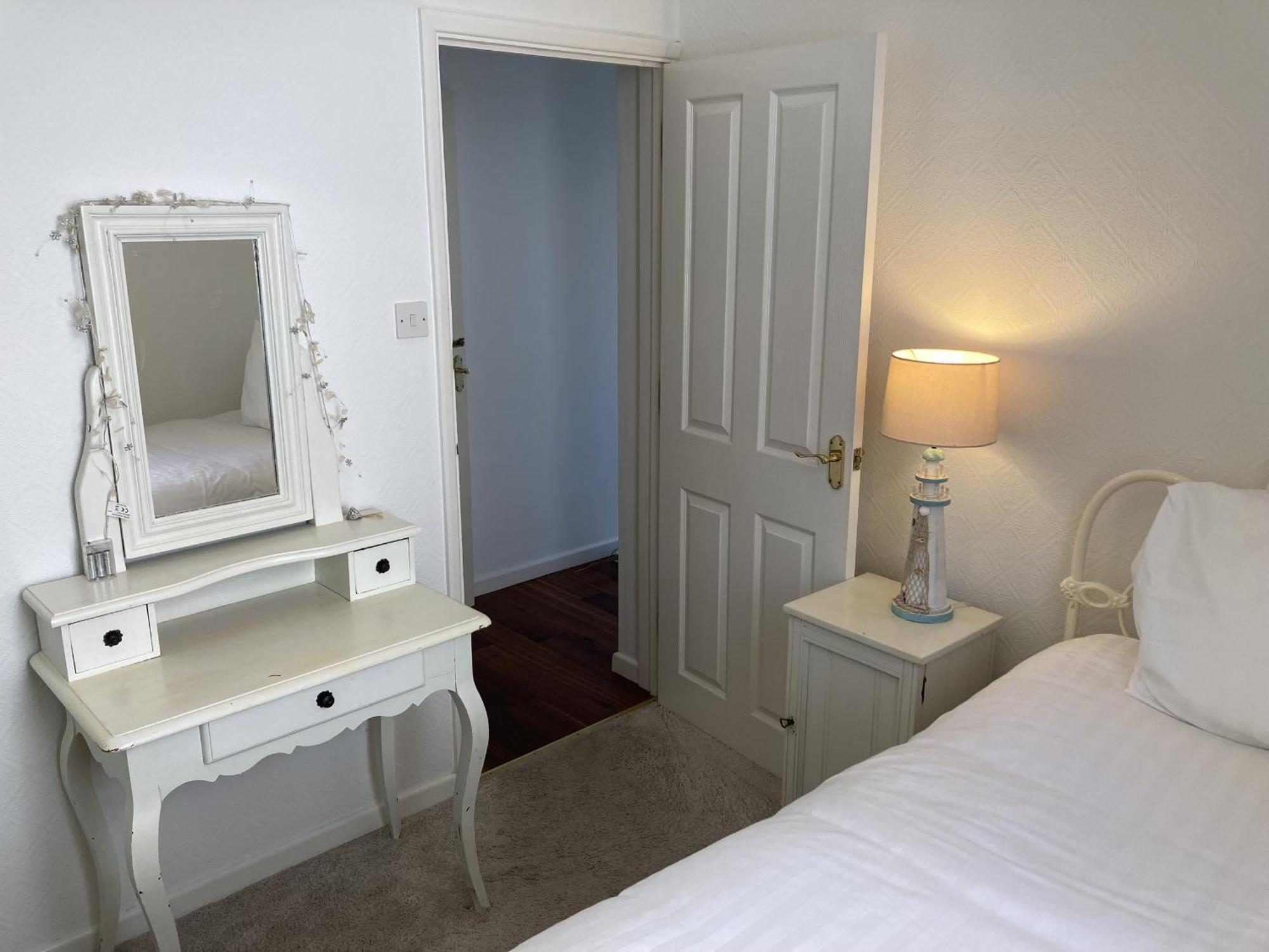 Appartamento Flat 2, 1 Alexandra Gardens Ventnor Esterno foto