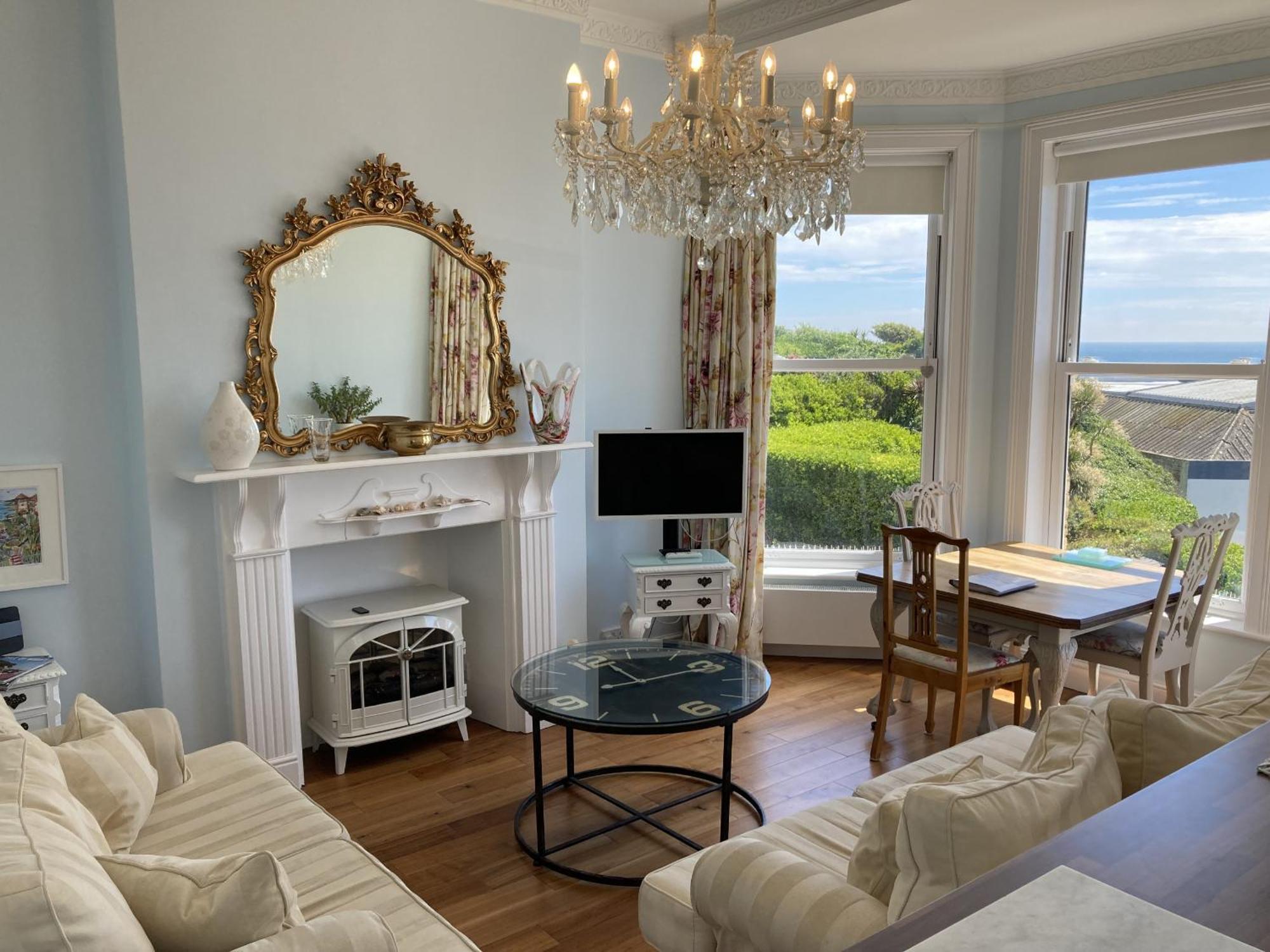 Appartamento Flat 2, 1 Alexandra Gardens Ventnor Esterno foto